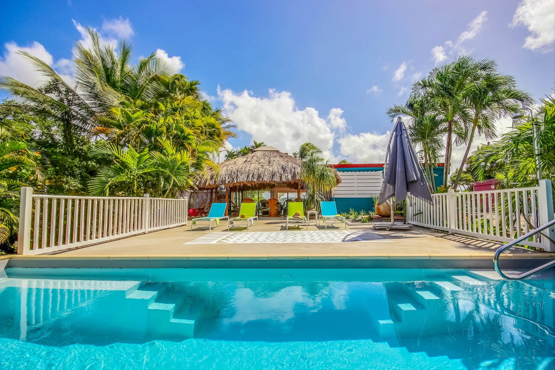 Trois-Îlets - Villa 4 ou 6 chambres en bord de mer avec piscine
